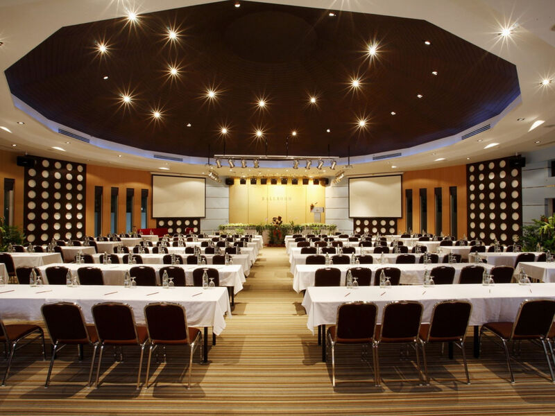 Peace Laguna Resort & Spa