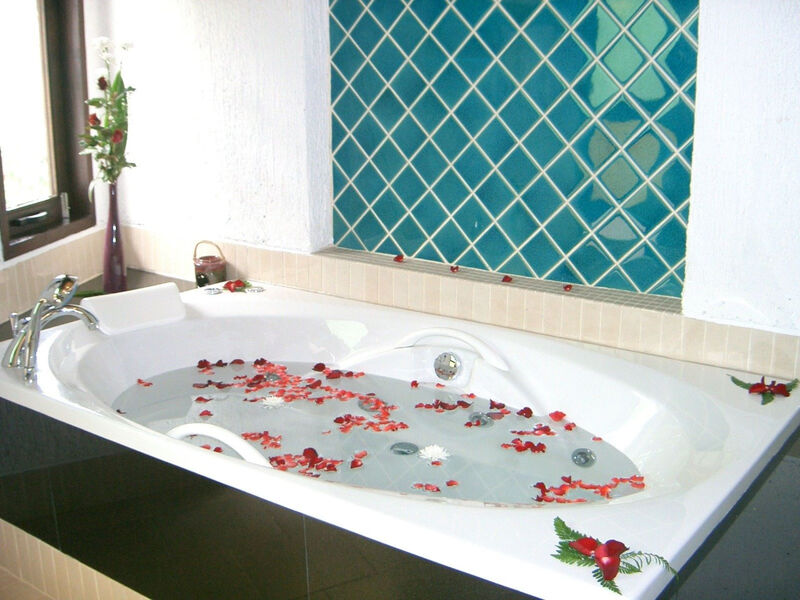 Peace Laguna Resort & Spa