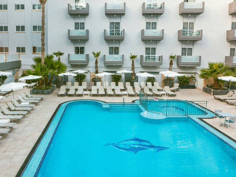 Pebbles Resort / Bora Bora Ibiza-Malta Resort