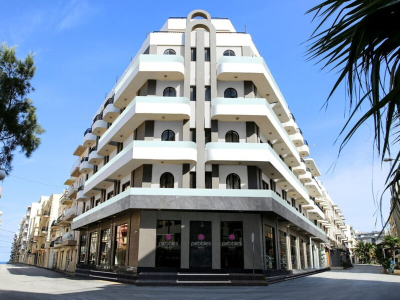 Pebbles Resort / Bora Bora Ibiza-Malta Resort