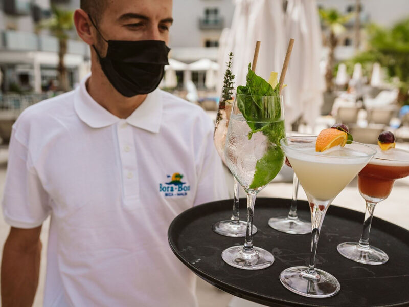 Pebbles Resort / Bora Bora Ibiza-Malta Resort