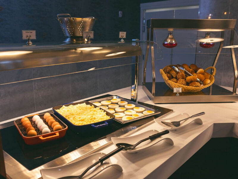 Pebbles Resort / Bora Bora Ibiza-Malta Resort