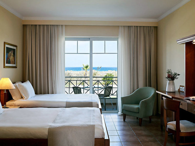 Pelagos Suites Hotel