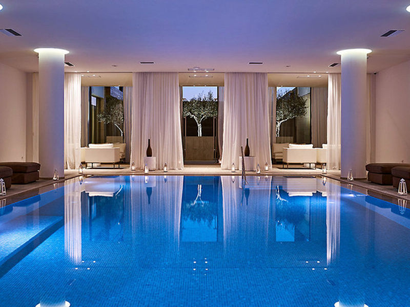 Pelagos Suites Hotel