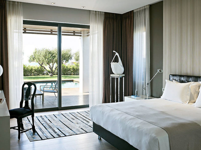 Pelagos Suites Hotel