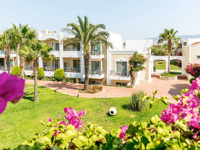 Pelagos Suites Studios