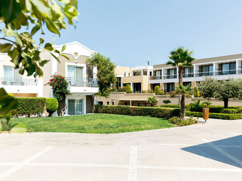 Pelagos Suites Studios