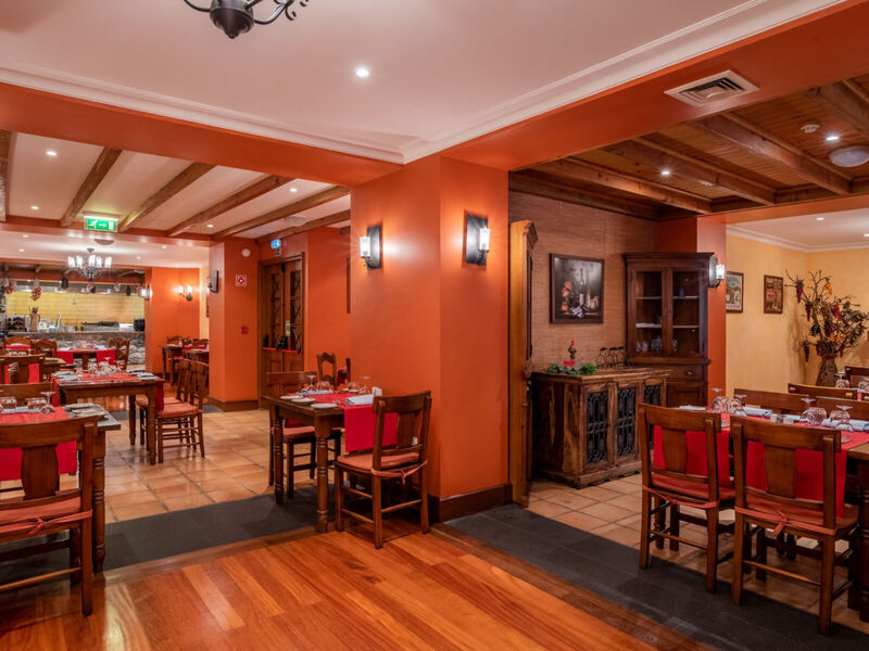 Pestana Village Garden Hotel