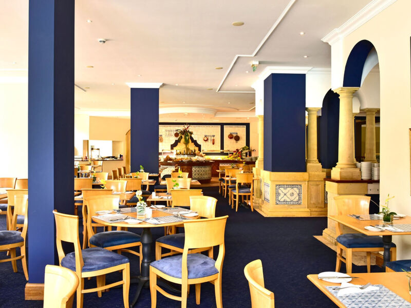 Pestana Village Garden Hotel