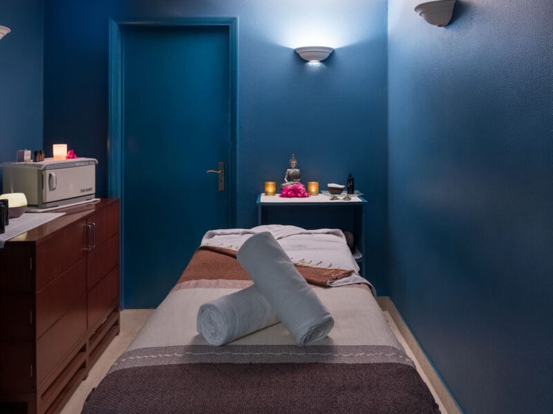 Pestana Village Garden Hotel