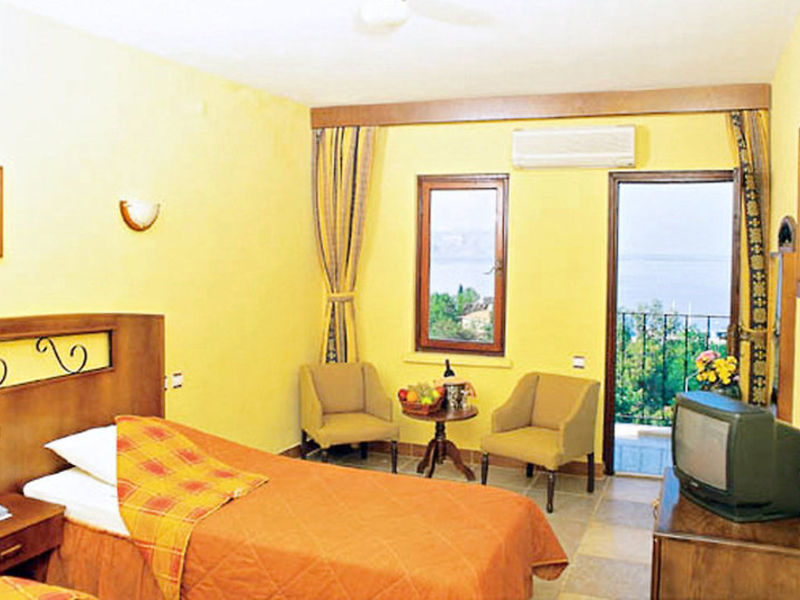 Phellos Hotel