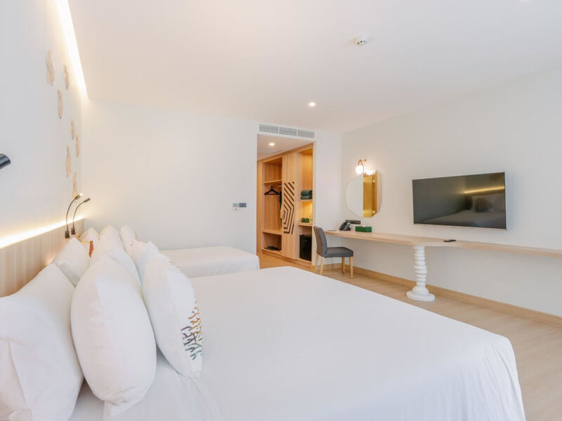 Phuket Emerald Beach Resort