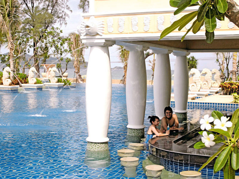 Phuket Graceland Resort & Spa