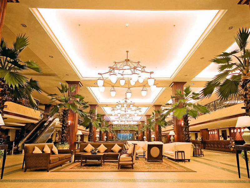 Phuket Graceland Resort & Spa