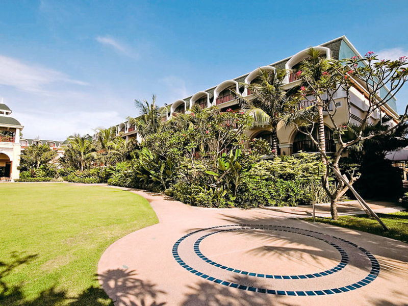 Phuket Graceland Resort & Spa