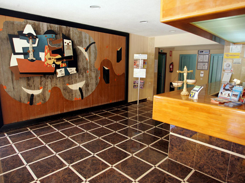 Picasso Apartments