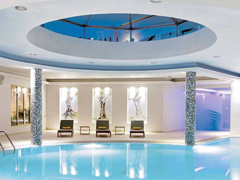 Pilot Beach Resort