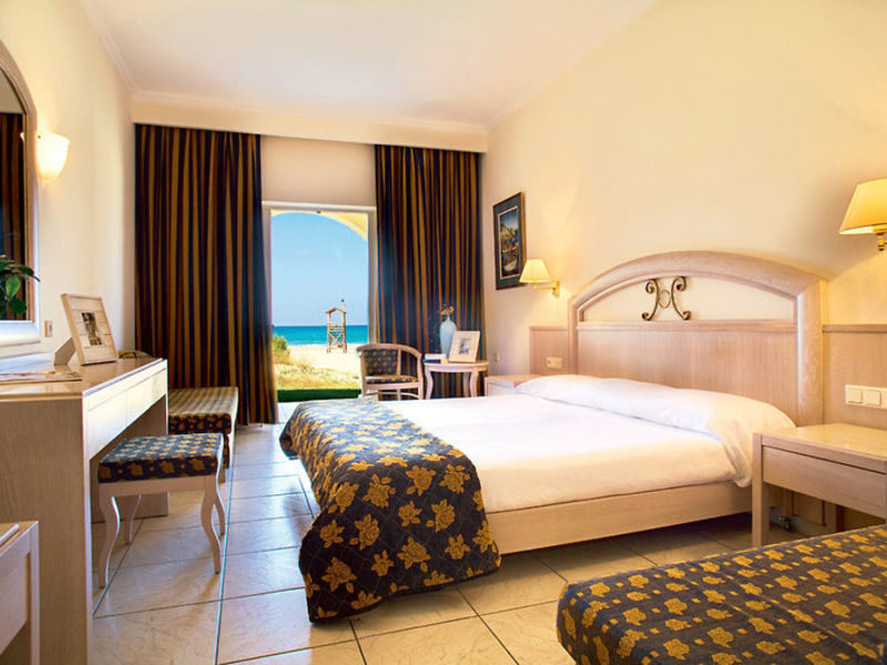 Pilot Beach Resort