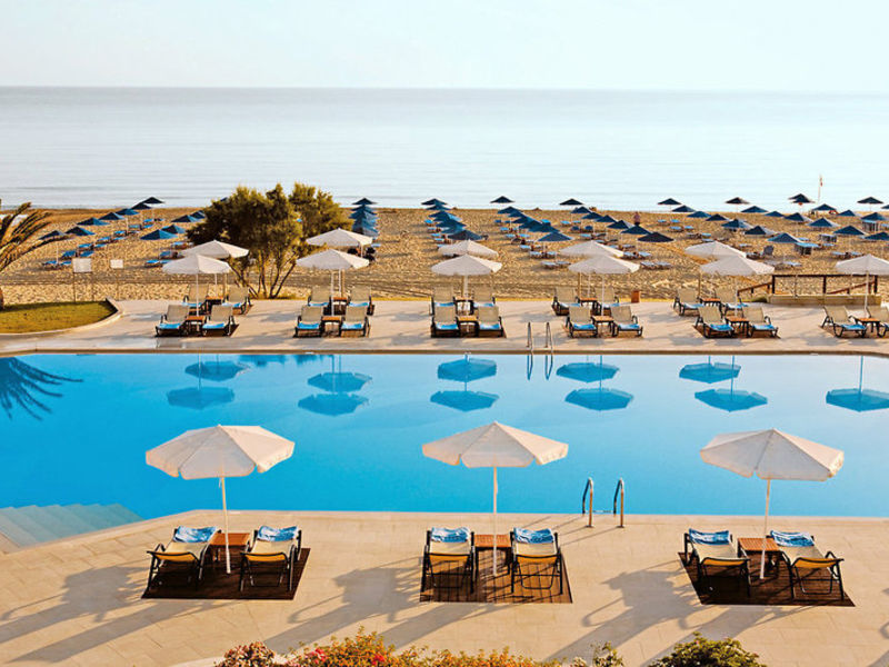 Pilot Beach Resort