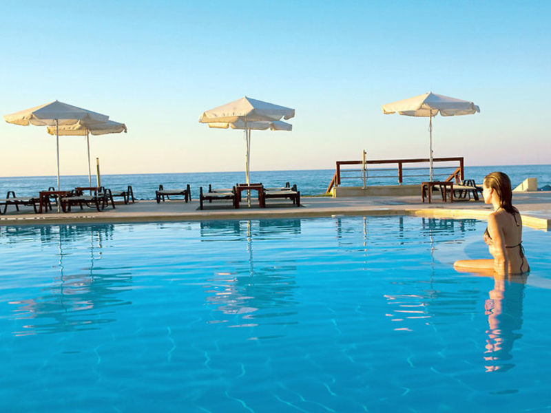 Pilot Beach Resort