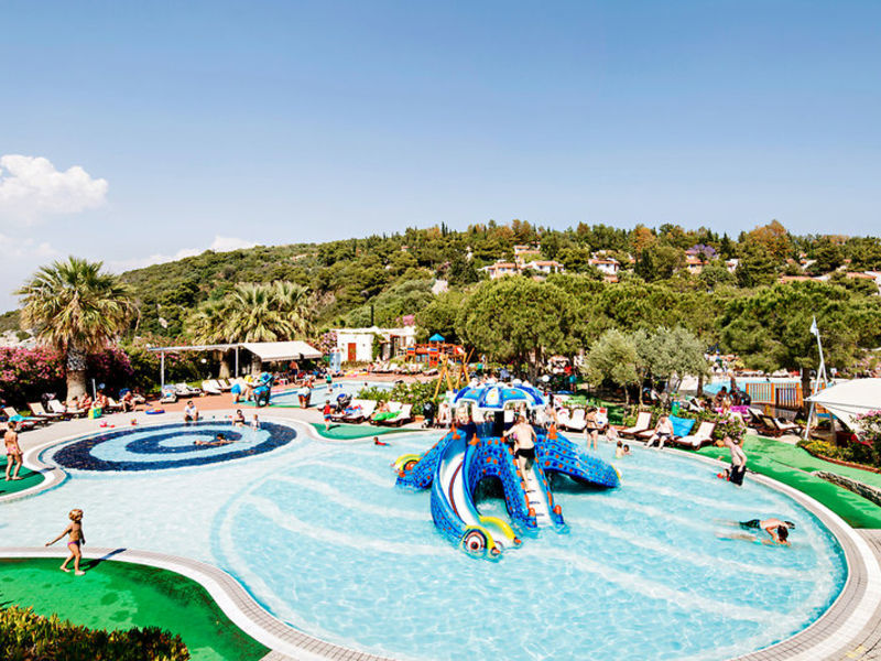 Pine Bay Holiday Resort