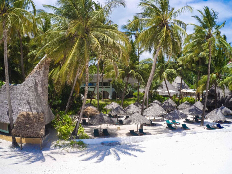 Pinewood Beach Resort &Amp; Spa