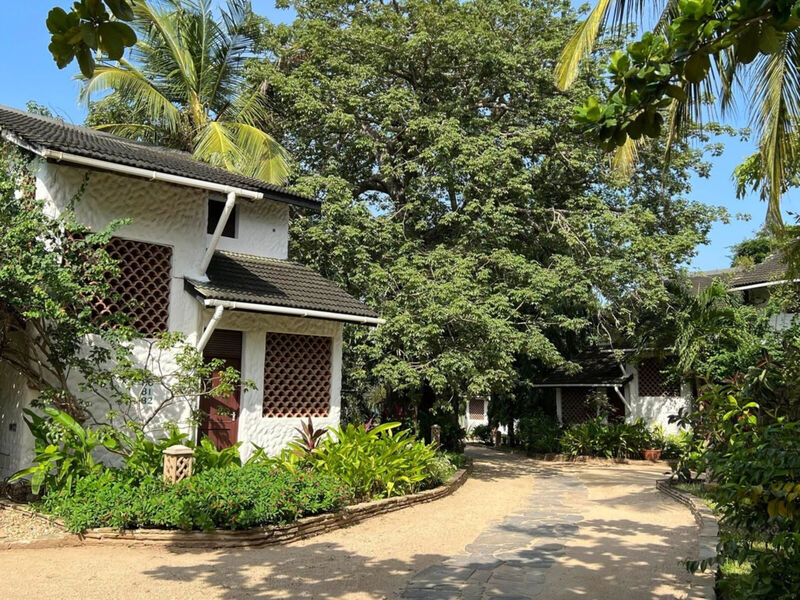 Pinewood Beach Resort &Amp; Spa