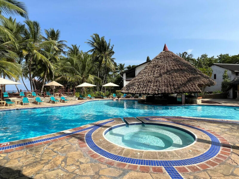 Pinewood Beach Resort &Amp; Spa