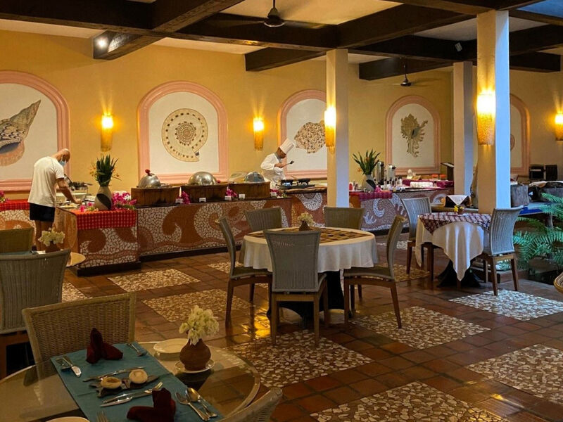 Pinewood Beach Resort &Amp; Spa