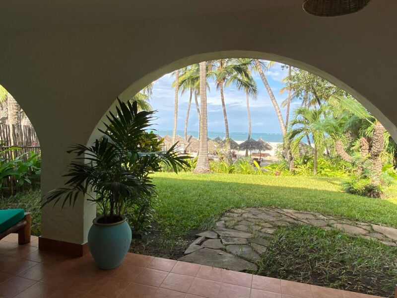 Pinewood Beach Resort &Amp; Spa