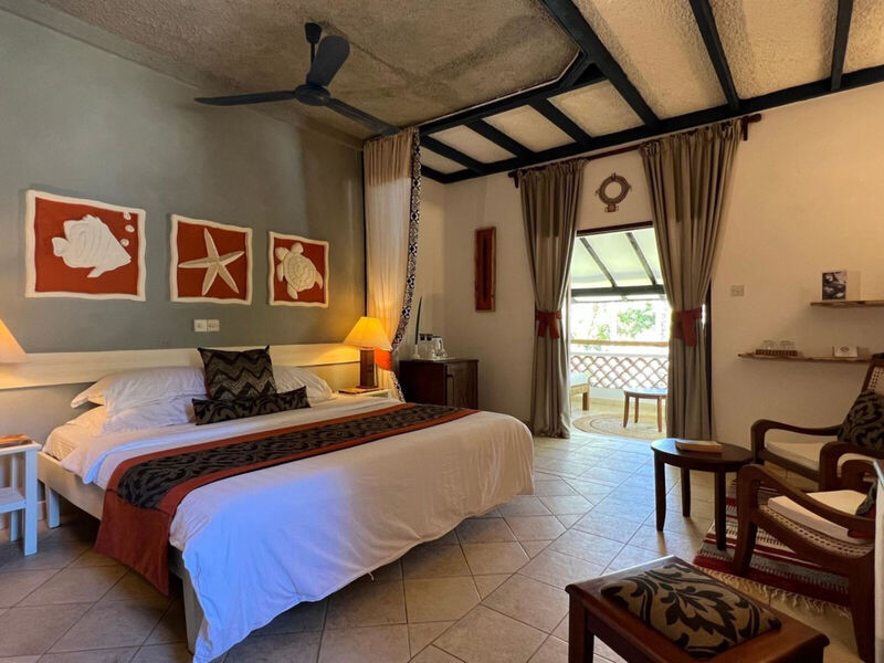 Pinewood Beach Resort &Amp; Spa