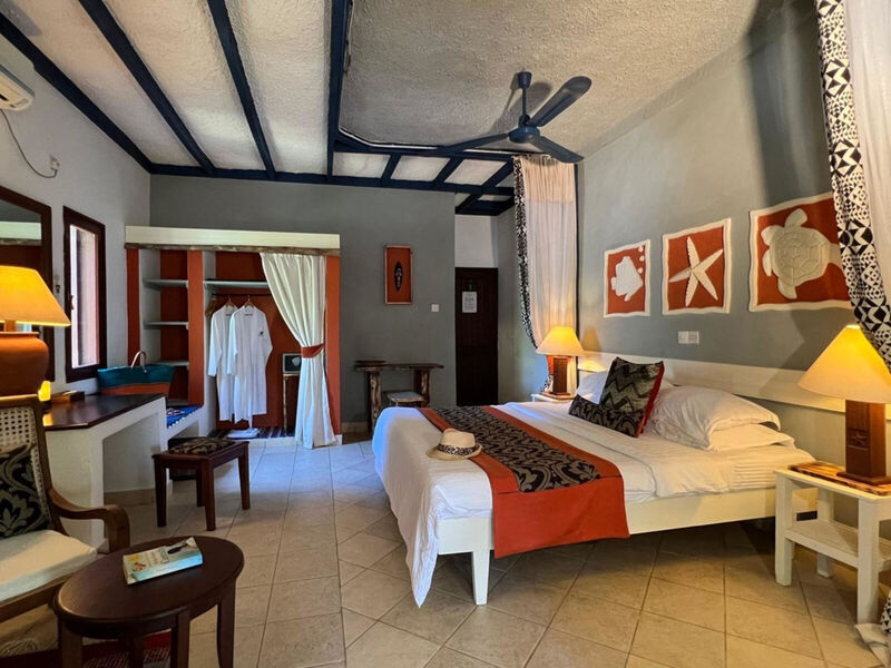 Pinewood Beach Resort &Amp; Spa