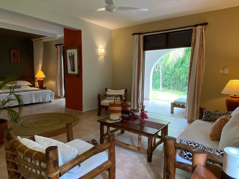 Pinewood Beach Resort &Amp; Spa