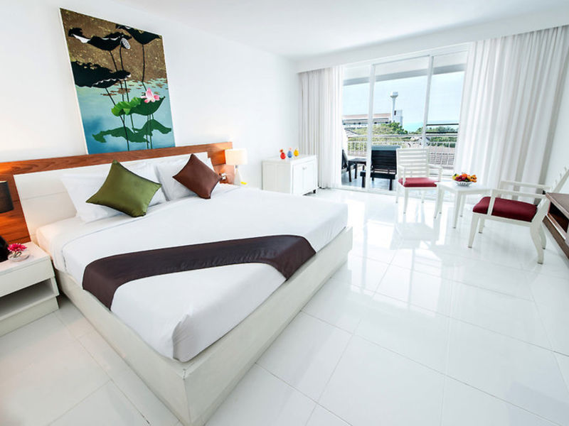 Pinnacle Jomtien Resort &