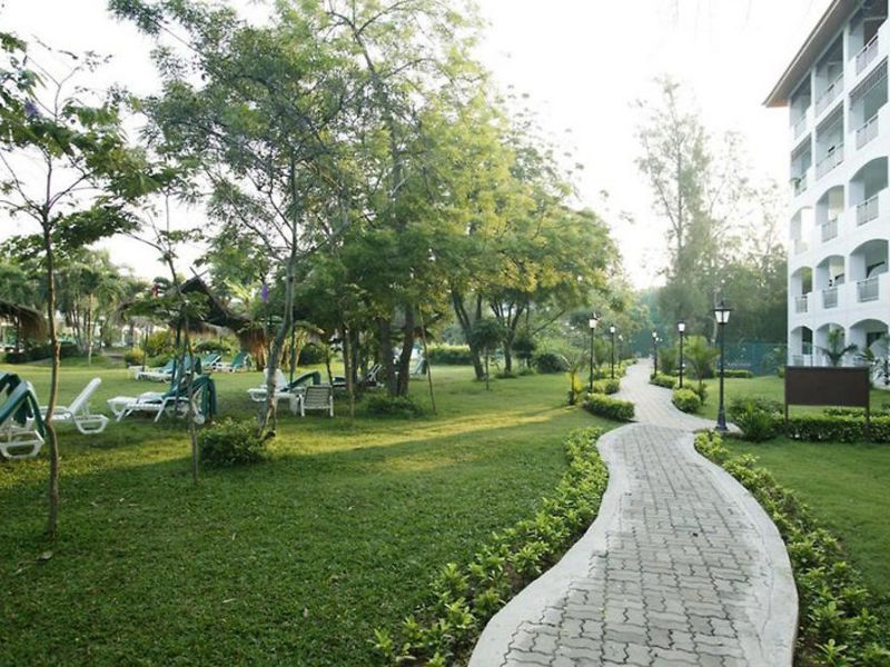 Pinnacle Jomtien Resort &