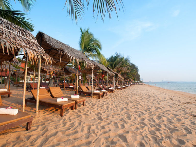 Pinnacle Jomtien Resort &