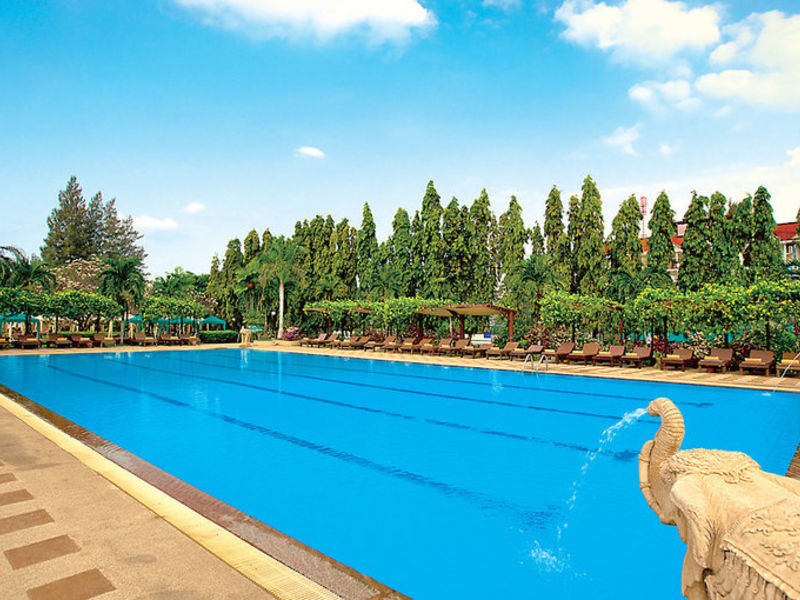 Pinnacle Jomtien Resort &