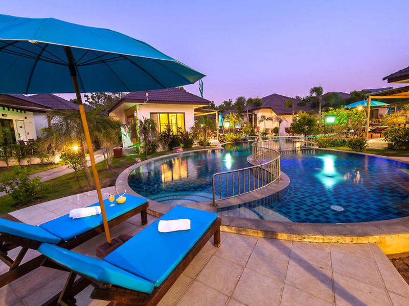 Pinnacle Jomtien Resort &