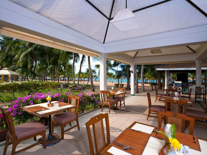 Pinnacle Jomtien Resort &