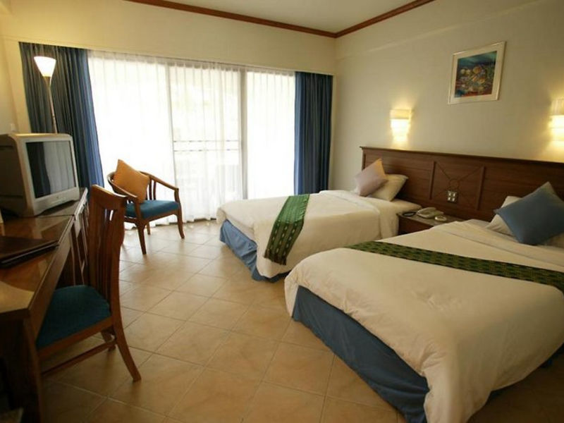 Pinnacle Jomtien Resort &