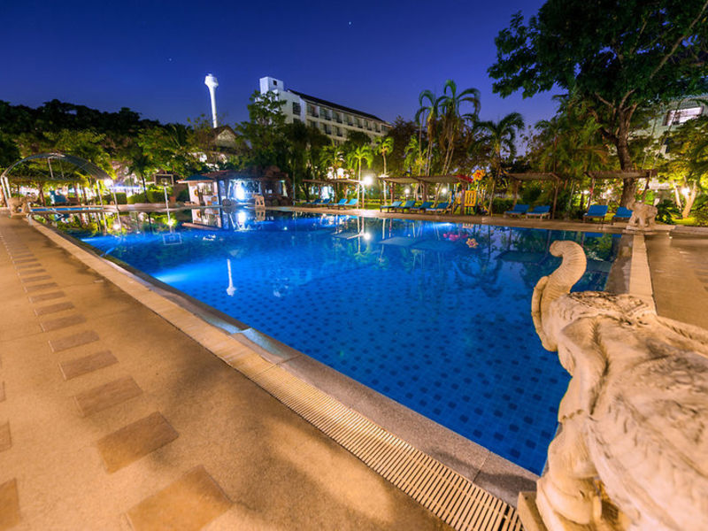 Pinnacle Jomtien Resort &