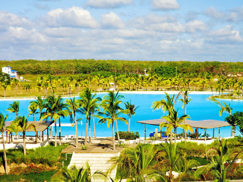 Playa Blanca Beach Resort