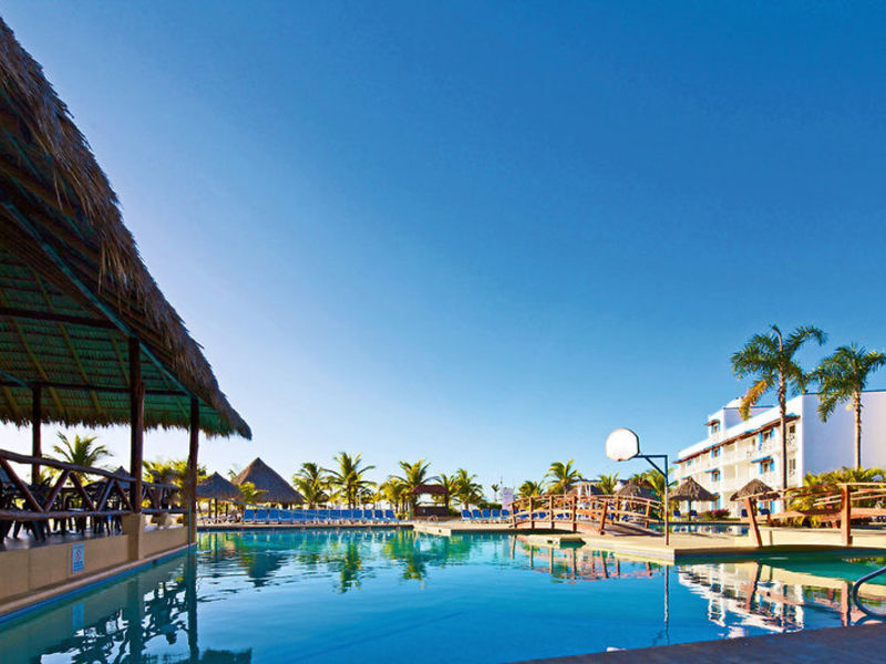 Playa Blanca Beach Resort
