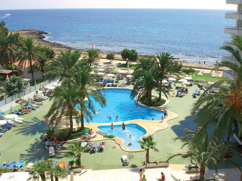 Playa Dorada, ST