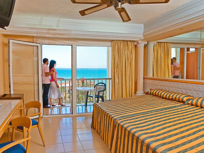 Playacapricho, Studios