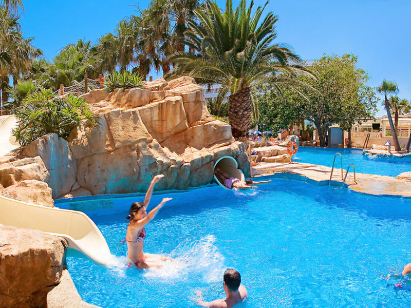 Playacapricho, Studios