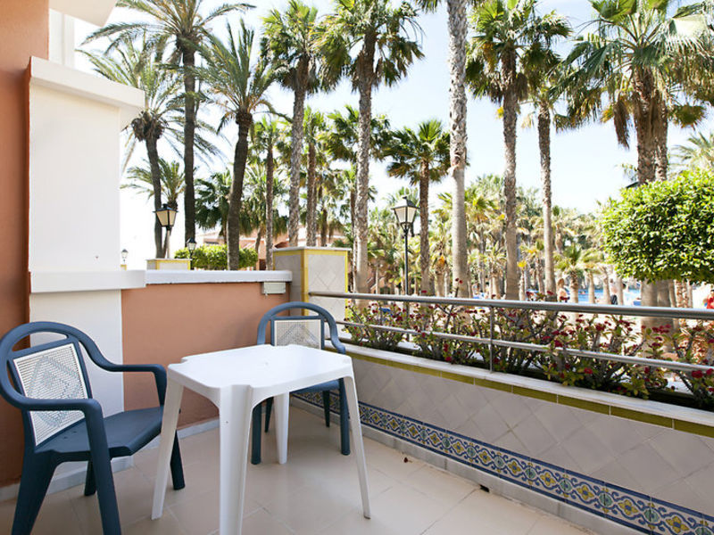 Playacapricho, Studios