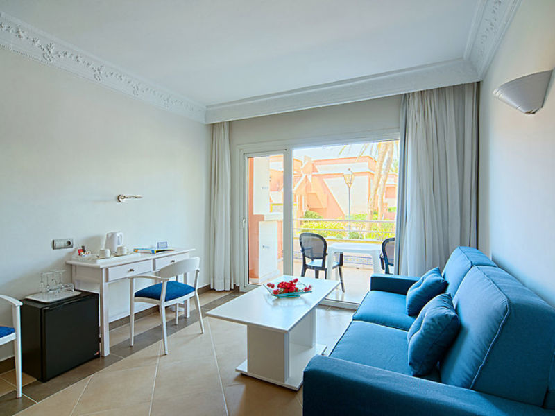 Playacapricho, Studios