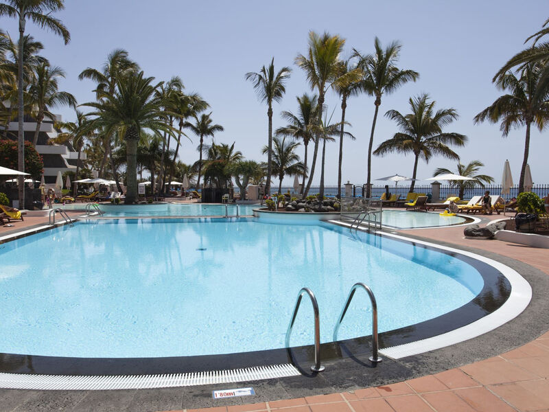 Plus Fariones Suite Hotel