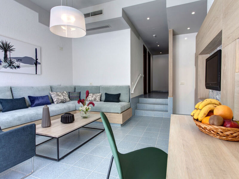 Plus Fariones Suite Hotel